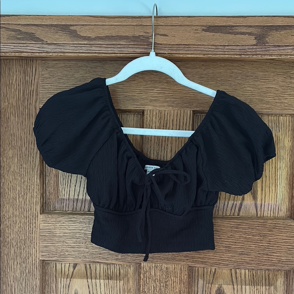 American Eagle Outfitters Black Puff Sleeve Crop Top